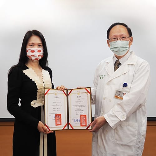 生麗展愛 贈臺大409萬兒童醫療儀器